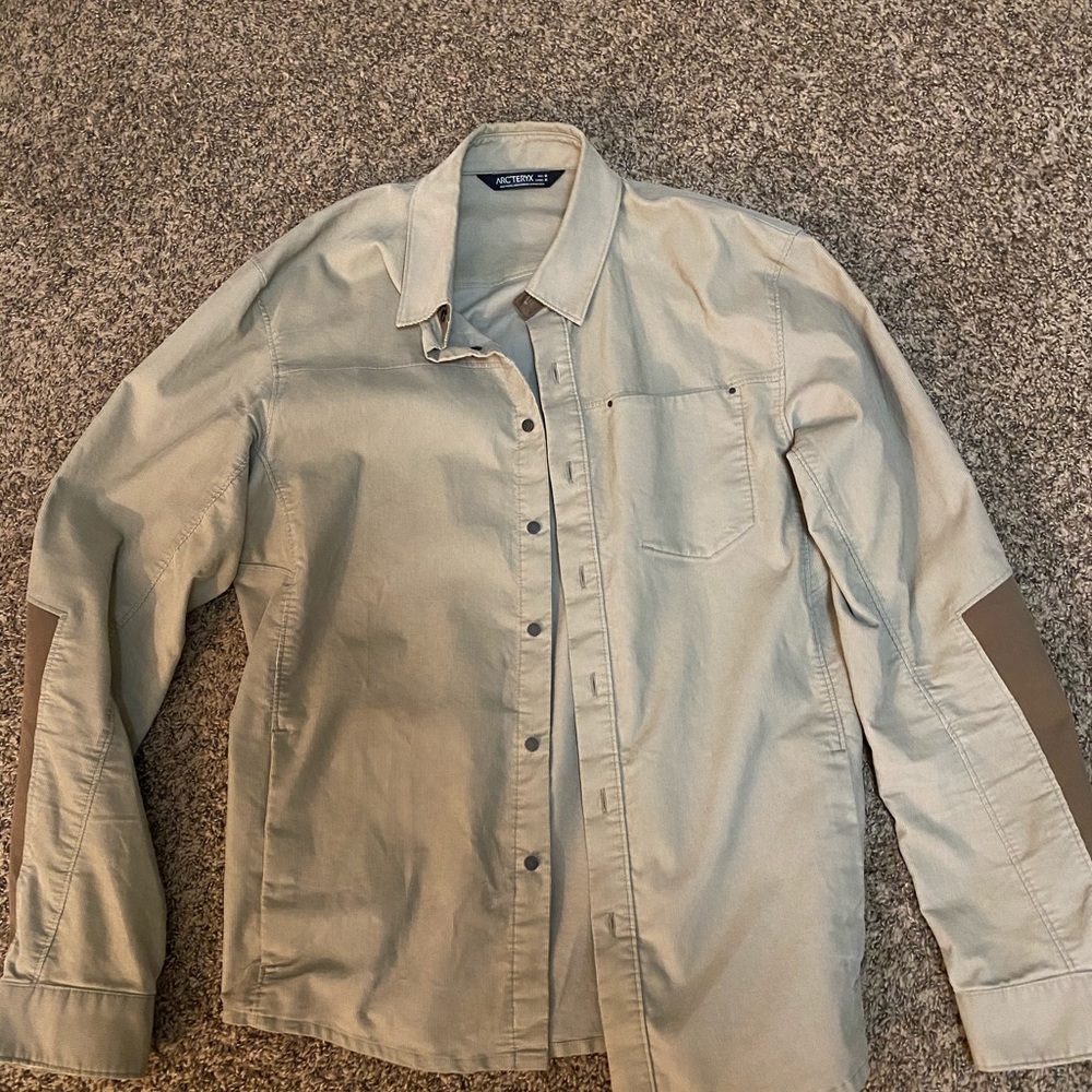 Arcteryx button down shirt/jacket.